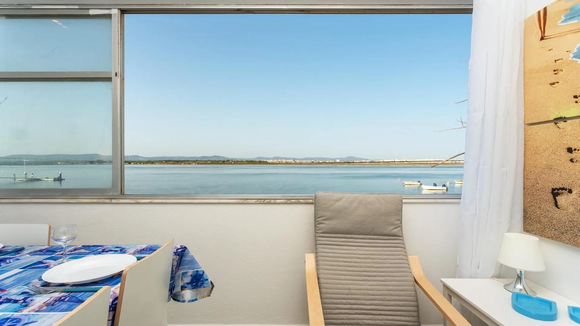 Blife Faya Private Rooms District de District de Faro 0*,